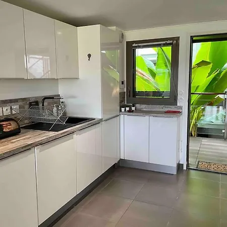 公寓 Superbe Appartement, Piscine, Vue Mer Et Montagnes 昂蒂布