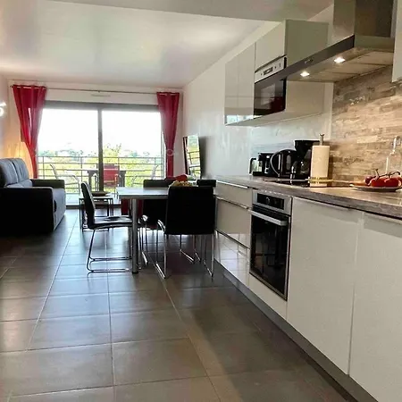 Superbe Appartement, Piscine, Vue Mer Et Montagnes 公寓 *