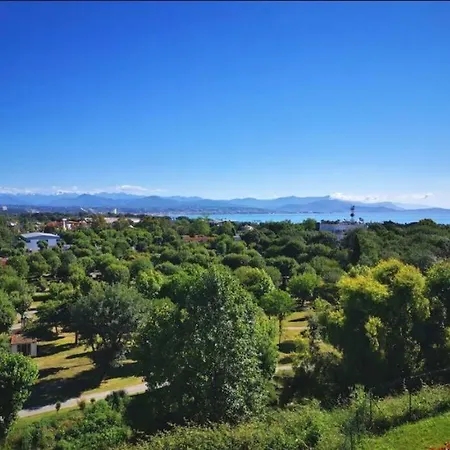 Superbe Appartement, Piscine, Vue Mer Et Montagnes 公寓 *